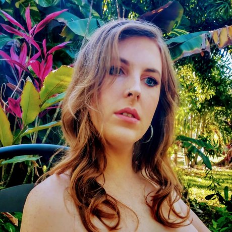 Vivian Vargas model top archive