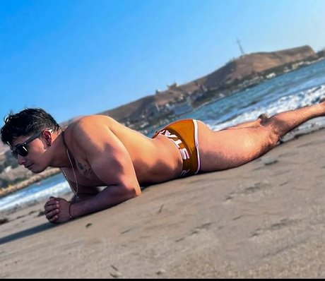 Olgerortega naked model gallery