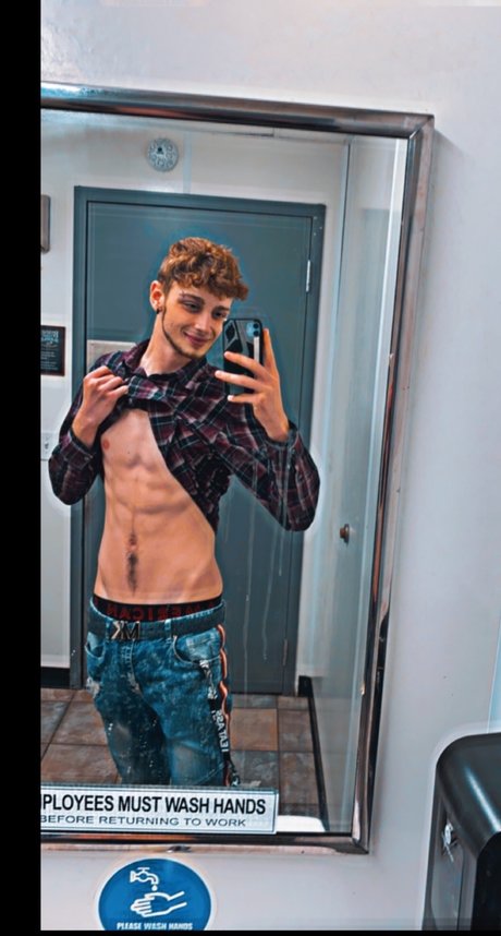 Taylor Miller pretty model galleries