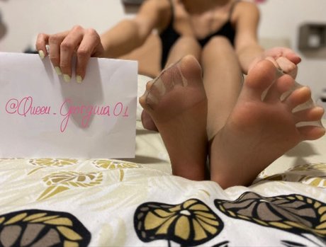 Queen Georgina01 model nude archive