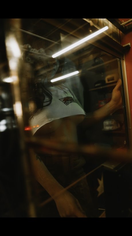 W I C C A C H E Y model perfect images