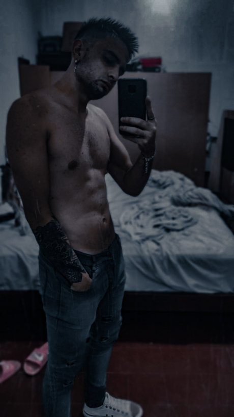 Porte Sky sexy actress pic