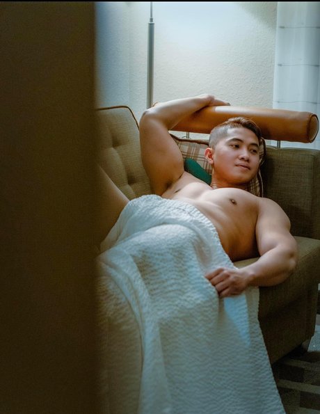 Junel Drapete high quality star photos