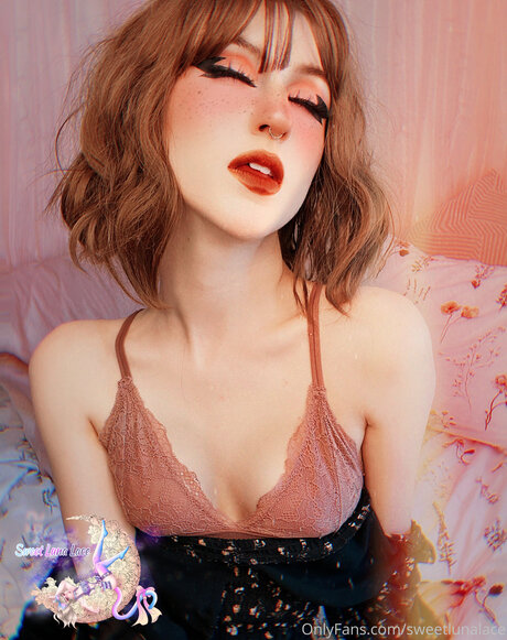 Luna Sparks New Subs FREE rating porn model pics