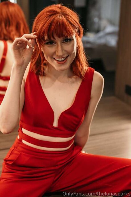 Luna Sparks New Subs FREE rating pretty model img