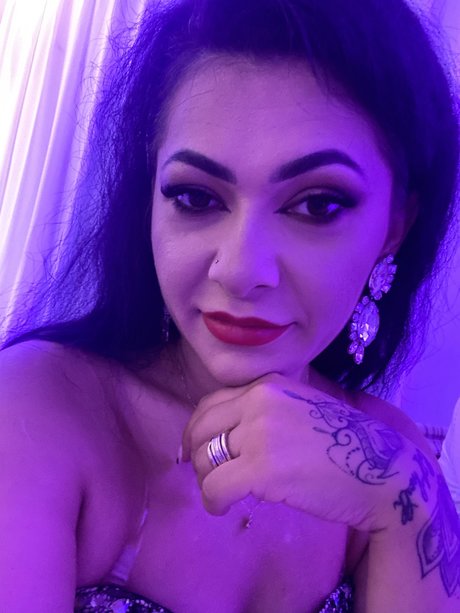 OanaYo hd pornstar image