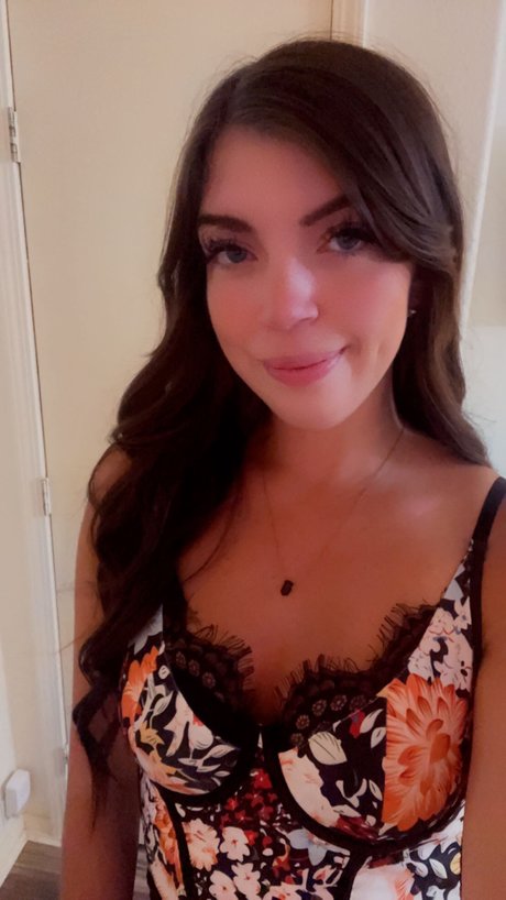 Riley Ryder pornstar art gallery