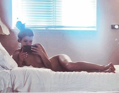 Riley Ryder xxx model images