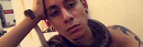 RENEzah model high quality pic