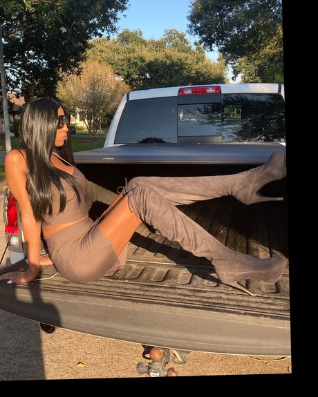 TheeSupermodel nice actress picture