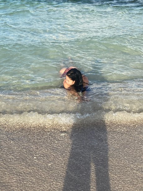 Lolaa Medina_ model sexy picture