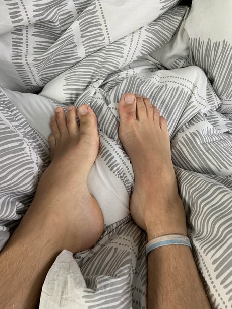Gay Runner s Feet star high quality photo