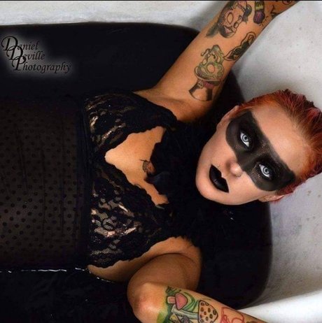 Noamie4u pornstar pretty archive