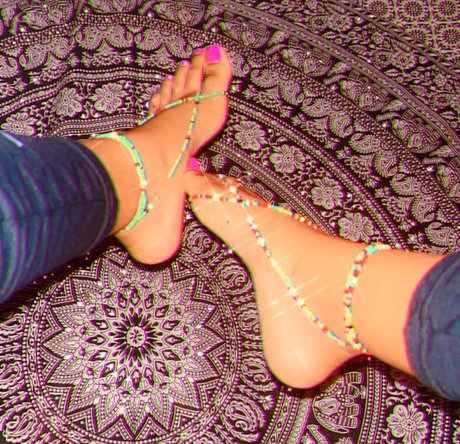 CinnaBunnie star porn picture