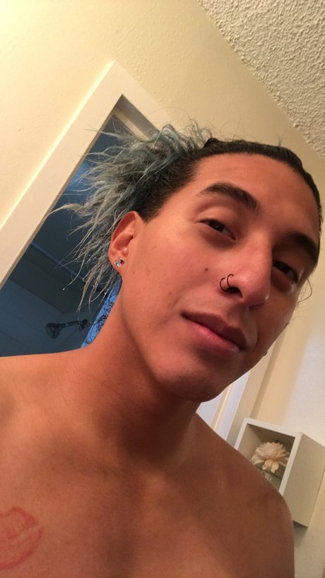 Ricky October top star pictures