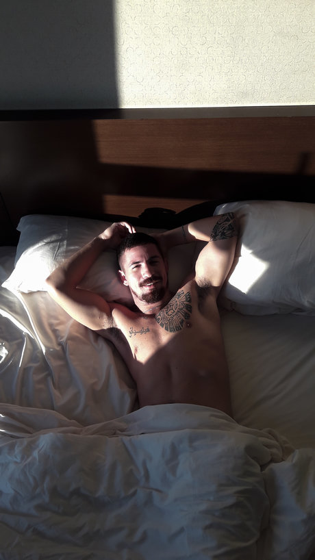 David Frizzo free star pictures