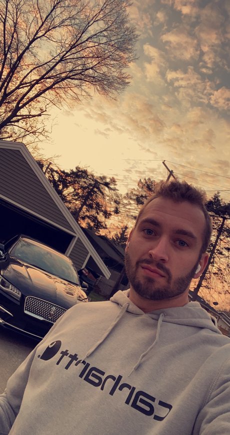 Chase Mace art actress photos