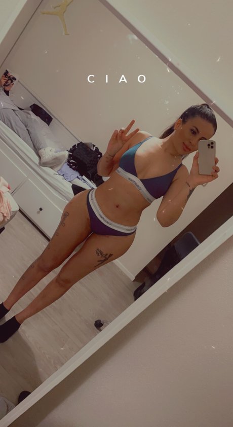 Oulaya arabiya erotic actress img