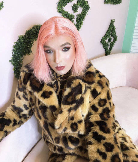 Melody Monroe star erotic archive