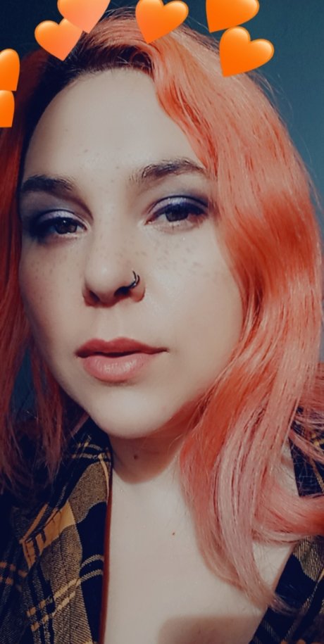 NeonFrostedDreams free actress photos