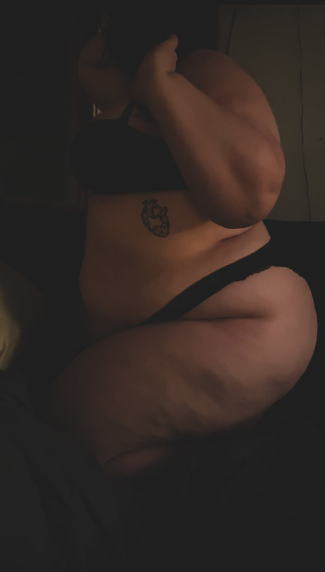 Sara McKenzie VIP_ model sexy pictures