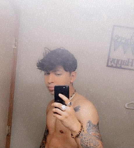 Featurzz xxx actress photos