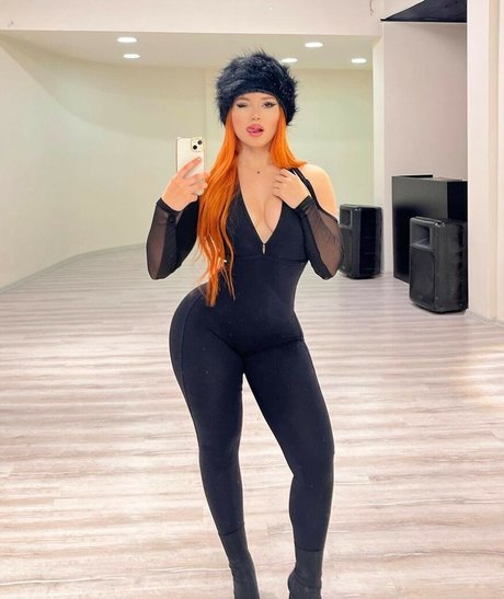 Ecbsnn pornstar adult pic