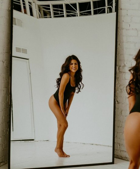 Bianca Kukobako nice star pic