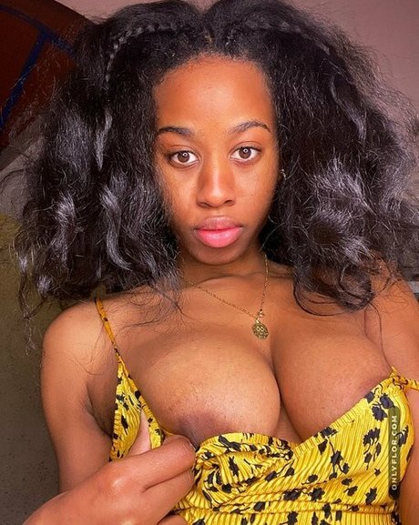 florheavenly porn star photo