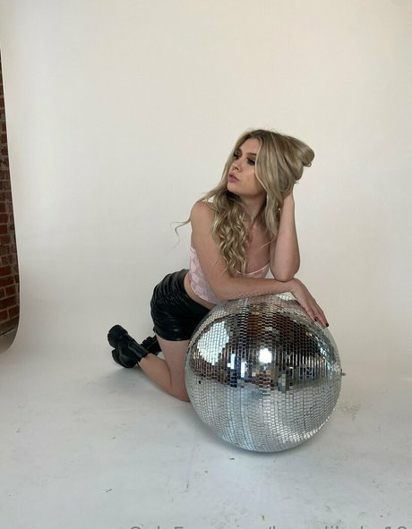 brandibaby18 erotic actress img