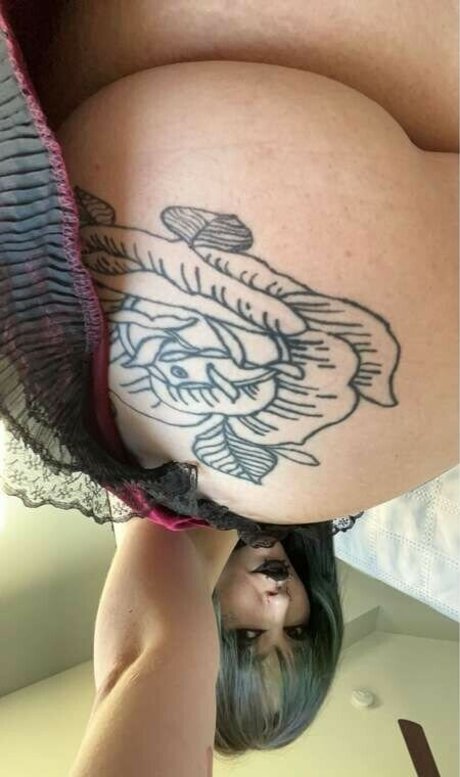 HotGothMlf pornstar adult image