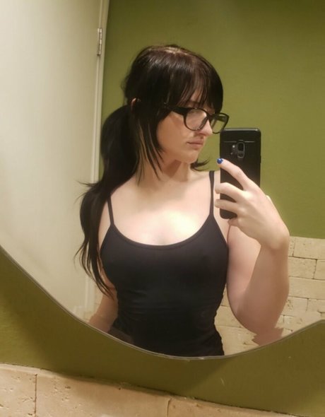 unkyndled sex star img