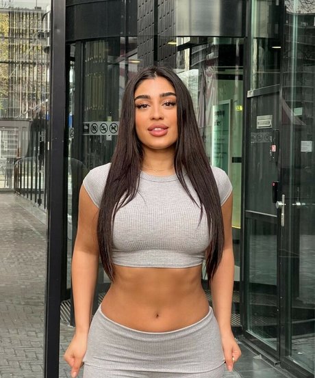 parmidashahh high quality pornstar photos