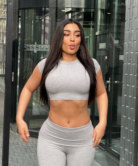 parmidashahh star pornographic pic