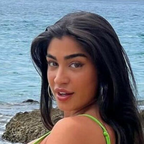 parmidashahh nude model pics