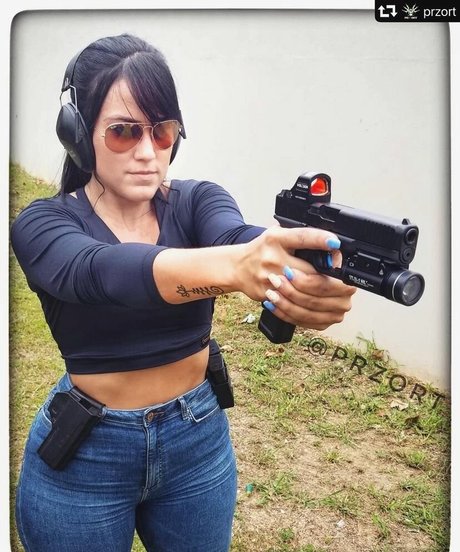 Franche Tamil porn actress pic