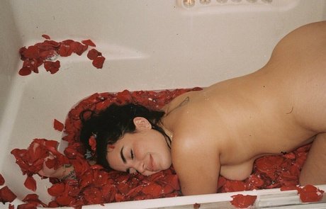 Selenaxoxoxo Marian adult star galleries