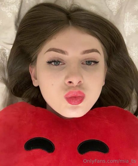 mia ts top model gallery