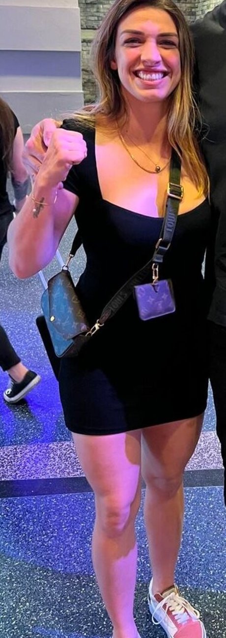 MacKenzie Dern free actress archive