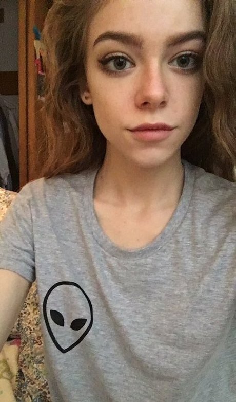 Rose Castella beautiful actress galleries