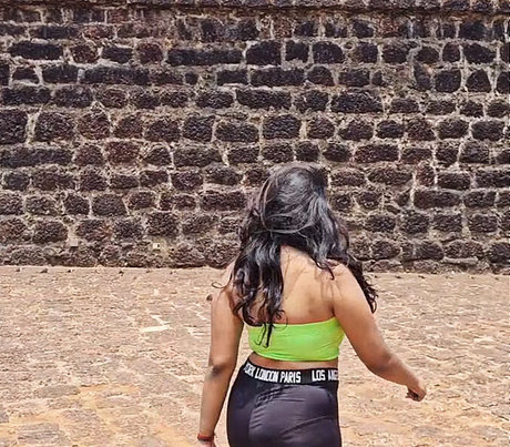 Radhika Maroo erotic model pics