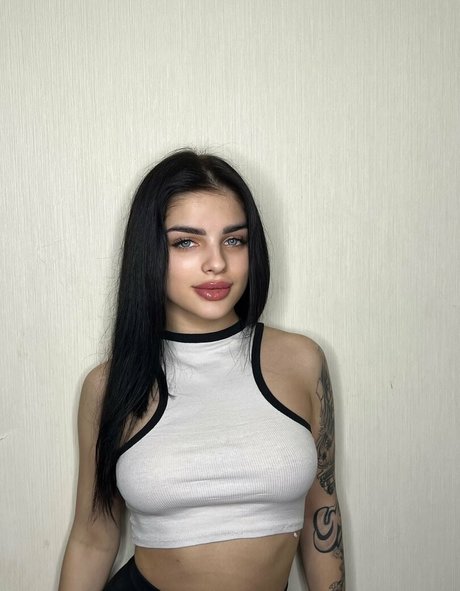 inspirekaya model free gallery