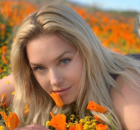 Elisabeth R hm xxx pornstar photos