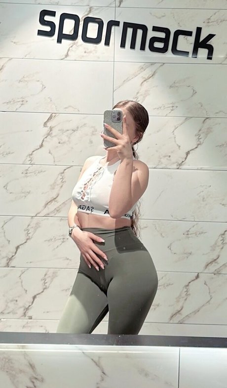 esrarabiaunal pornstar nudes pic