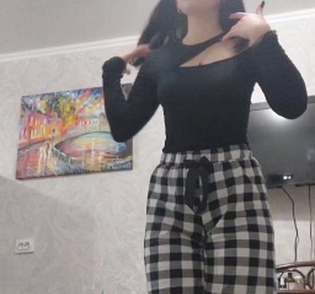 Rada 03 model pretty image