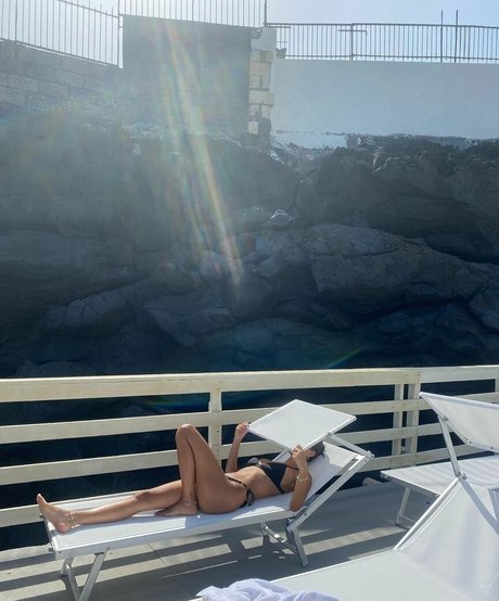 lotem passal hot actress picture