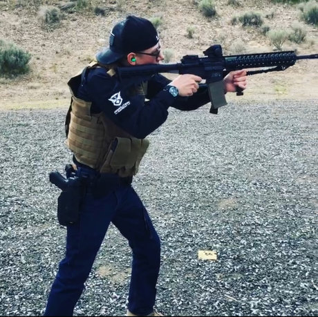 Guns and Ammo pornstar high quality pictures