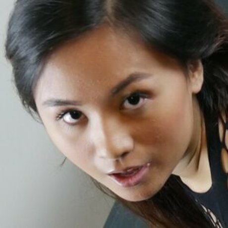 Elle Voneva erotic pornstar pics