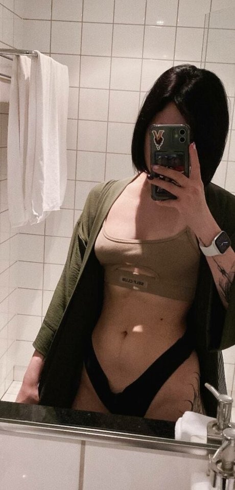 Scarletspyada model nice image