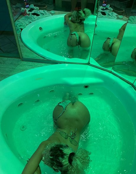 bloompoison star sex img